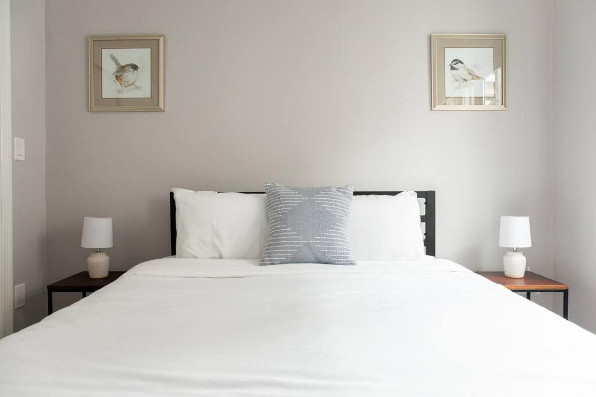 Simple 1br Steps To Common And South End Apartamento *